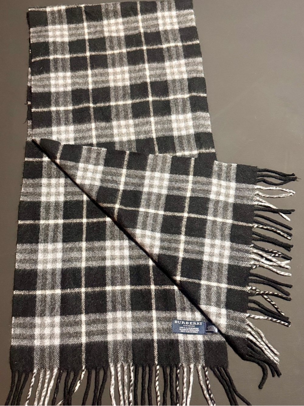 Burberry London 100% Cashmere Scarf Black Gray Plaid Check Made In England Fring